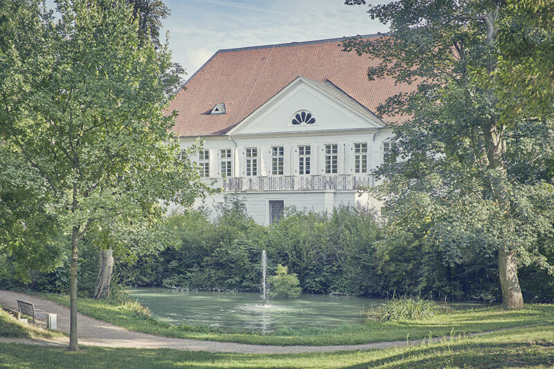 Vom Adelshof zur Schlossparkklinik