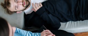 Über Risiken und Nebenwirkung von Psychotherapie wird wenig gesprochen