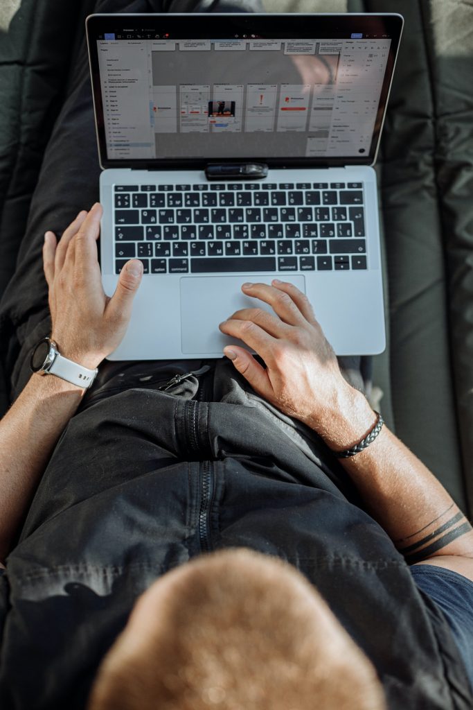 Zuhause arbeiten: Ist das Home Office Fluch oder Segen?